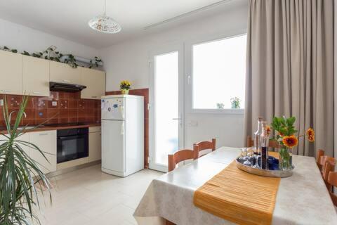 Charming View Old Town Ap, With Free Parking Apartment Дубровник Екстериор снимка